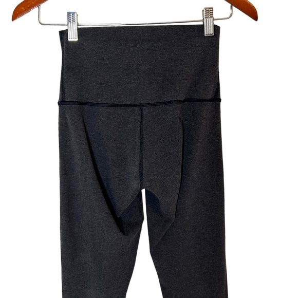 LULULEMON Wunder Under Pant (Roll Down)
Heathered Black - Picture 8 of 12